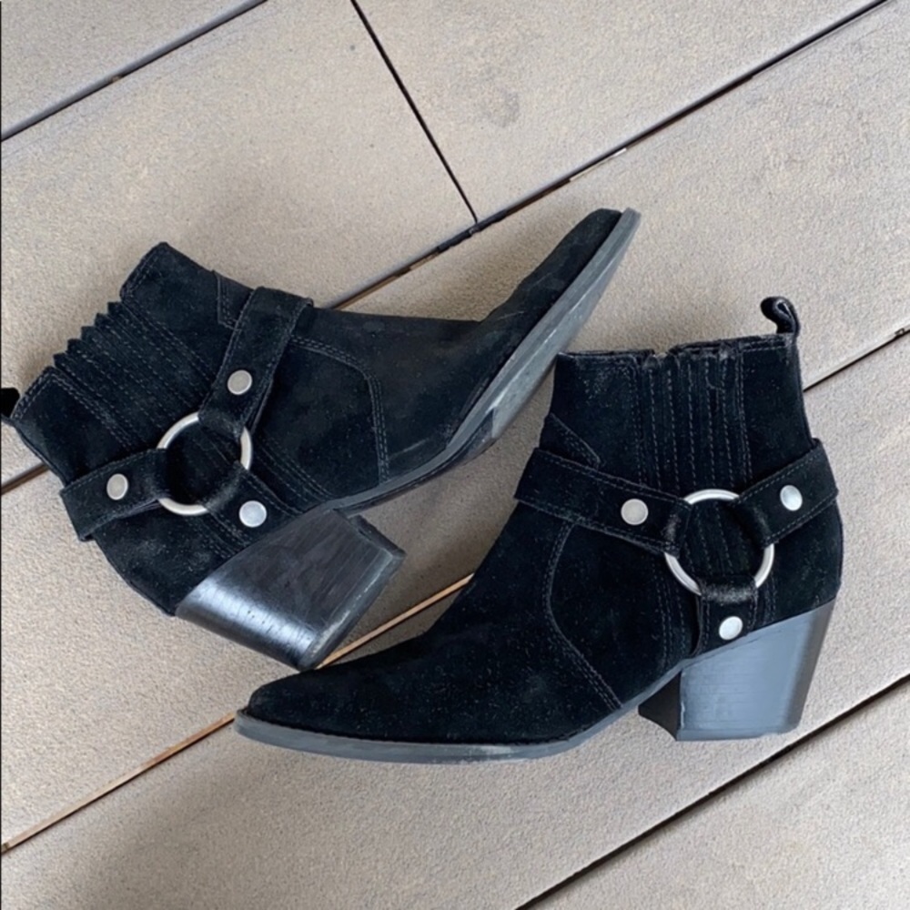 Marc Fisher black booties